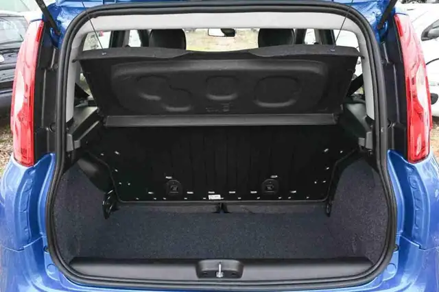 Fiat Panda view 5