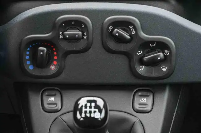 Fiat Panda view 15