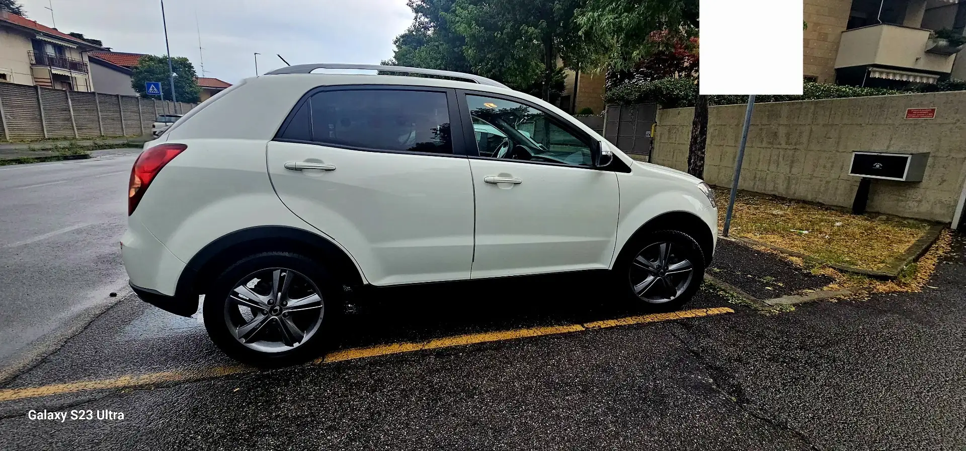 SsangYong Korando 2.0 e-xdi Classy navi awd auto Bianco - 2