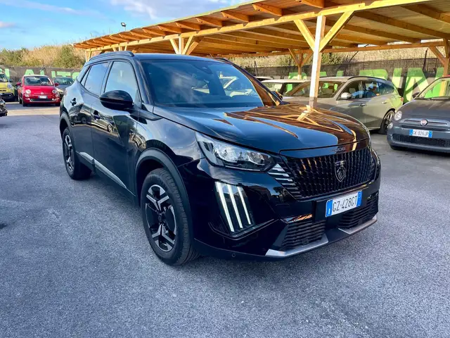 Peugeot 2008 view 3