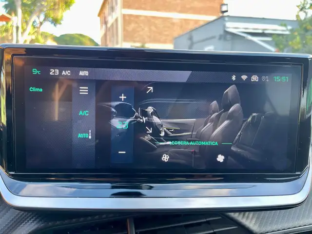 Peugeot 2008 view 13