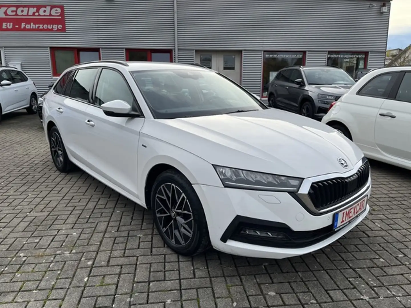 Skoda Octavia Combi 2,0 TDI DSG Clever + 17 Zoll + ACC + Navigat Blanc - 2