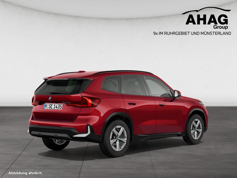 BMW X1 sDrive20i — photo 2