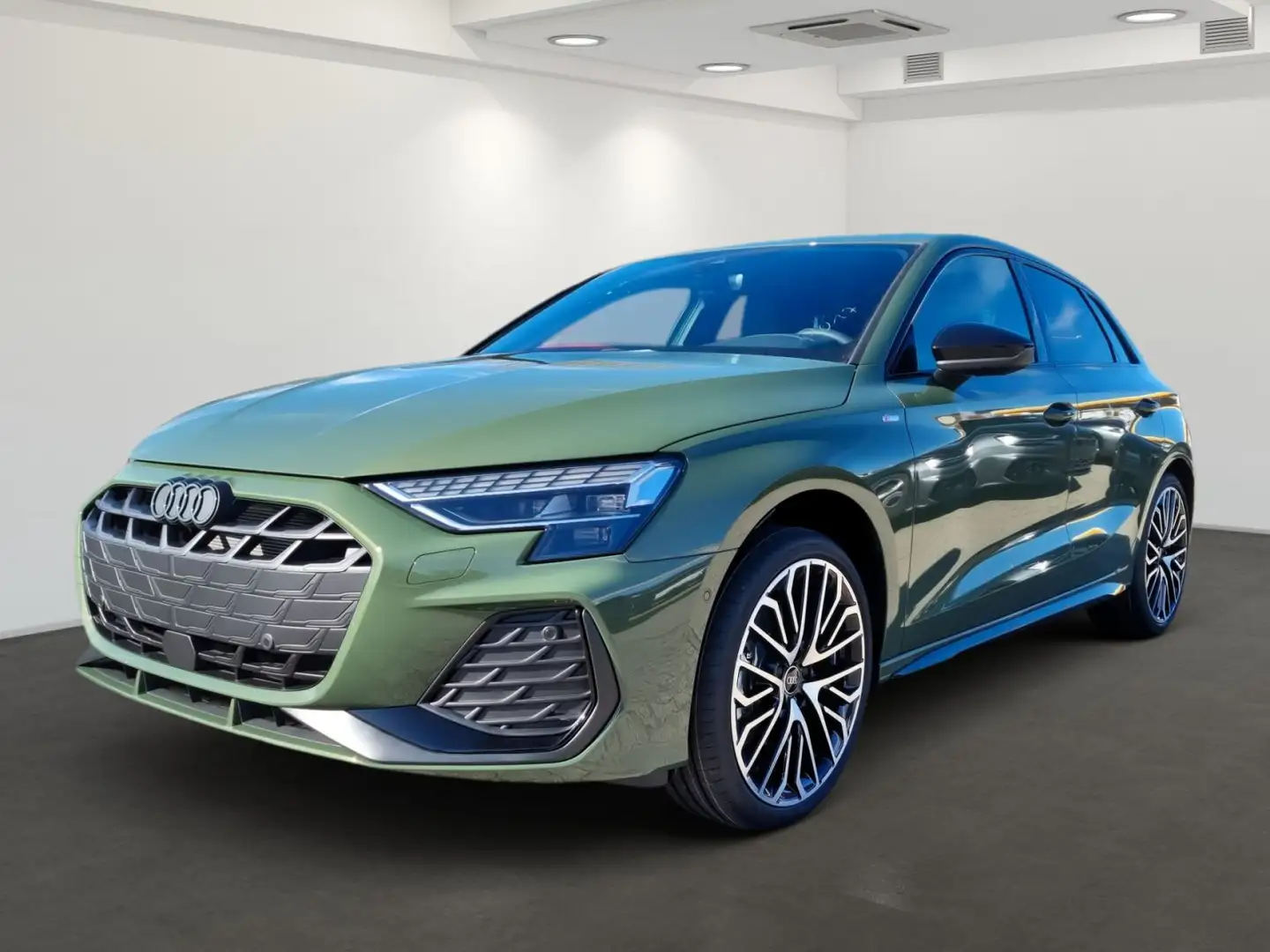 Audi A3 S line 35 TFSI 110(150) kW(PS) S tr Grün - 2