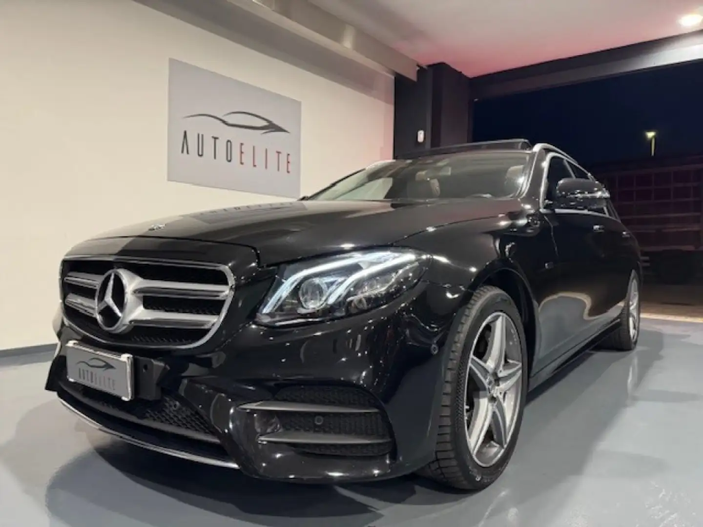 Mercedes-Benz E 300 de EQ-Power Premium Plus AMG Nero - 1