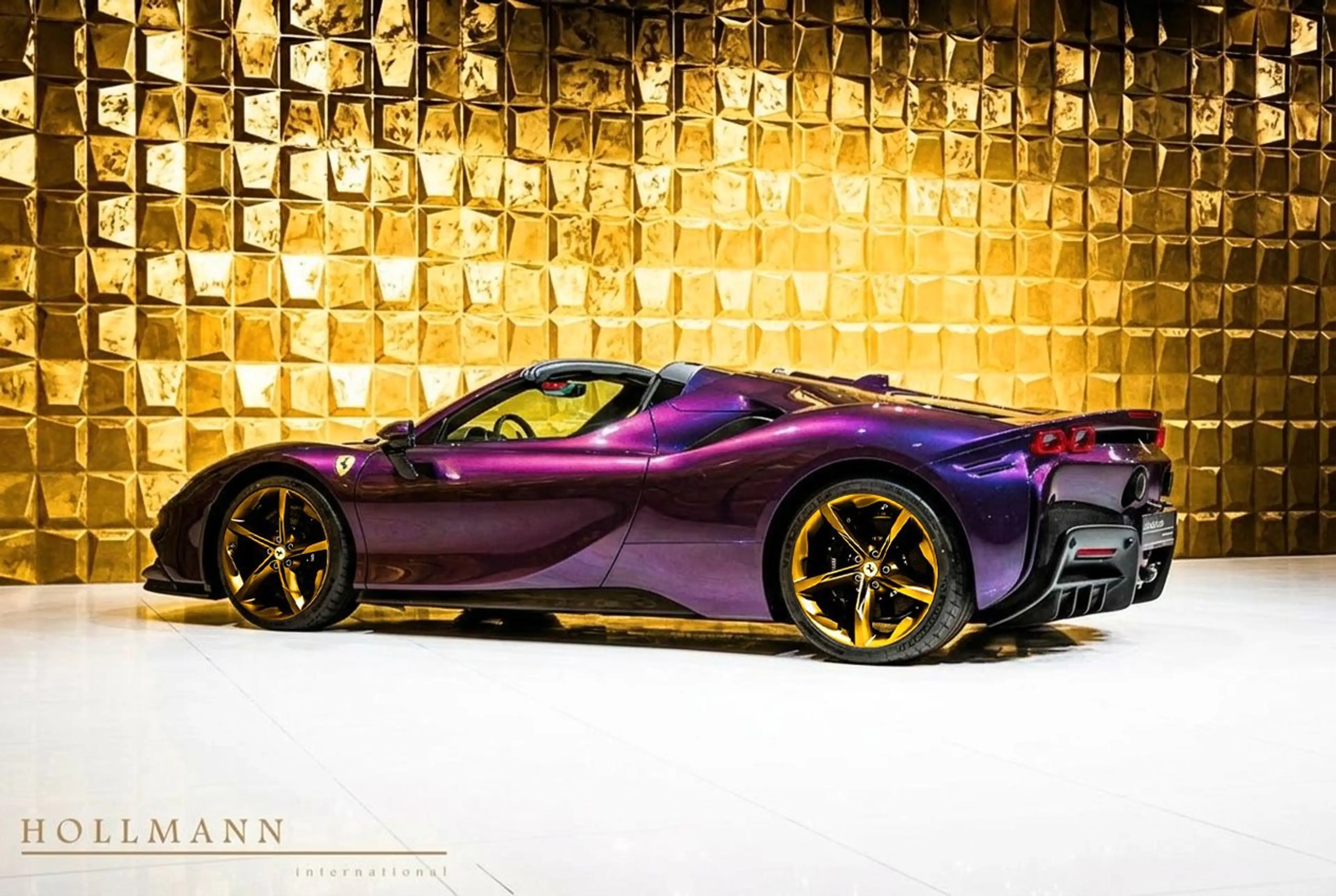 Ferrari SF90 Spider VIOLA HONGKONG + SURROUND VIEW — photo 5