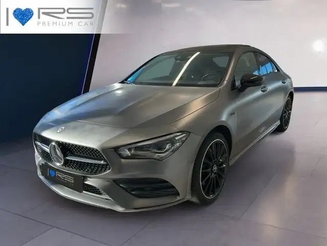 Mercedes-Benz CLA 45 AMG 250e Line Coupé