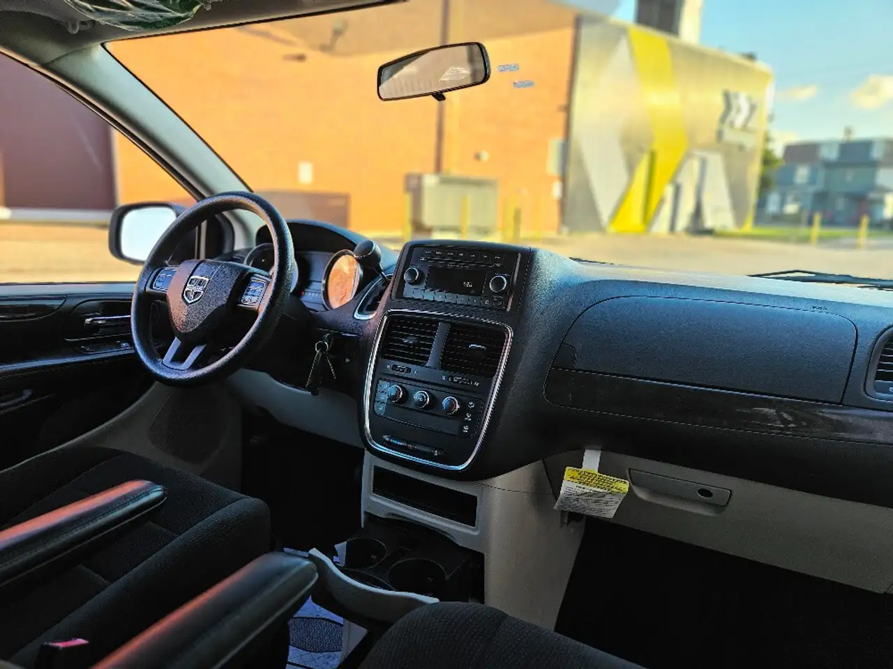 Dodge Grand Caravan снимка Dodge Grand Caravan