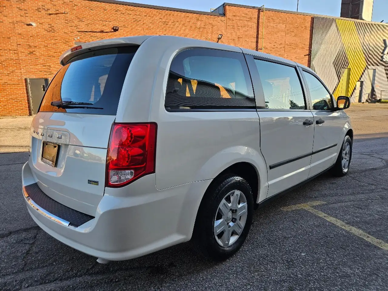 Dodge Grand Caravan снимка Dodge Grand Caravan
