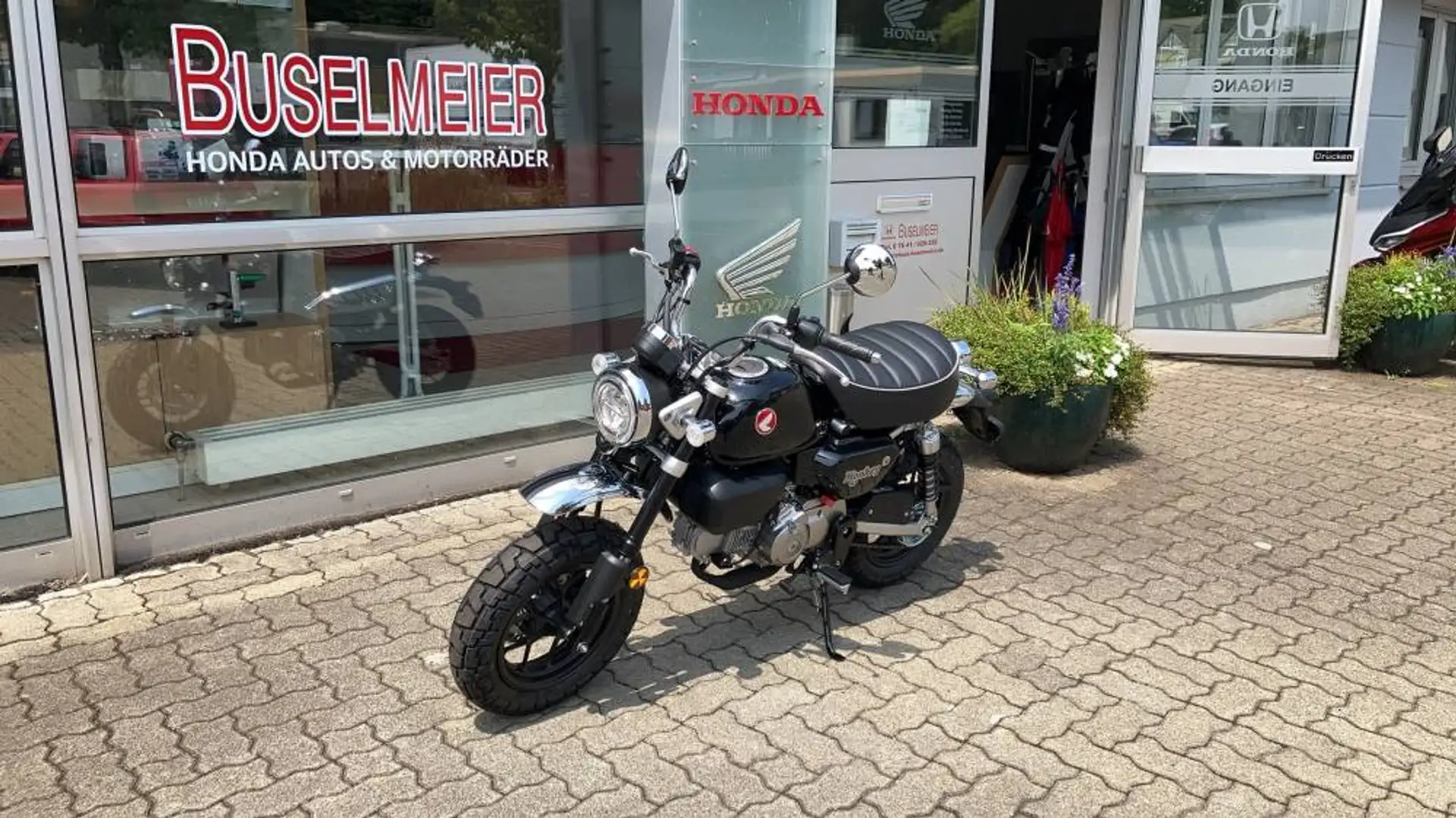 Honda Monkey 125 ABS 2025 Deals srebrna - 2