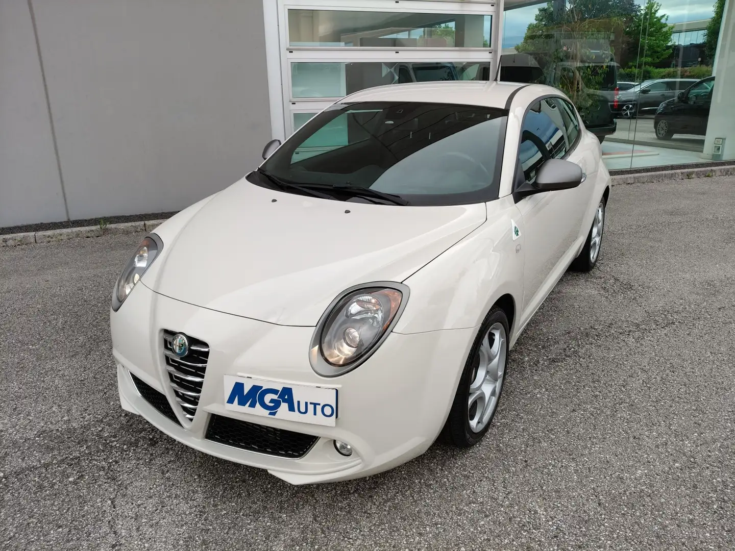 Alfa Romeo MiTo MiTo 1.4 tb m.air Quadrifoglio Verde 170cv Bianco - 1