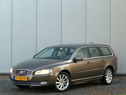 Volvo V70 T4 AUT Nordic+ Navi / Leer / Bluetooth