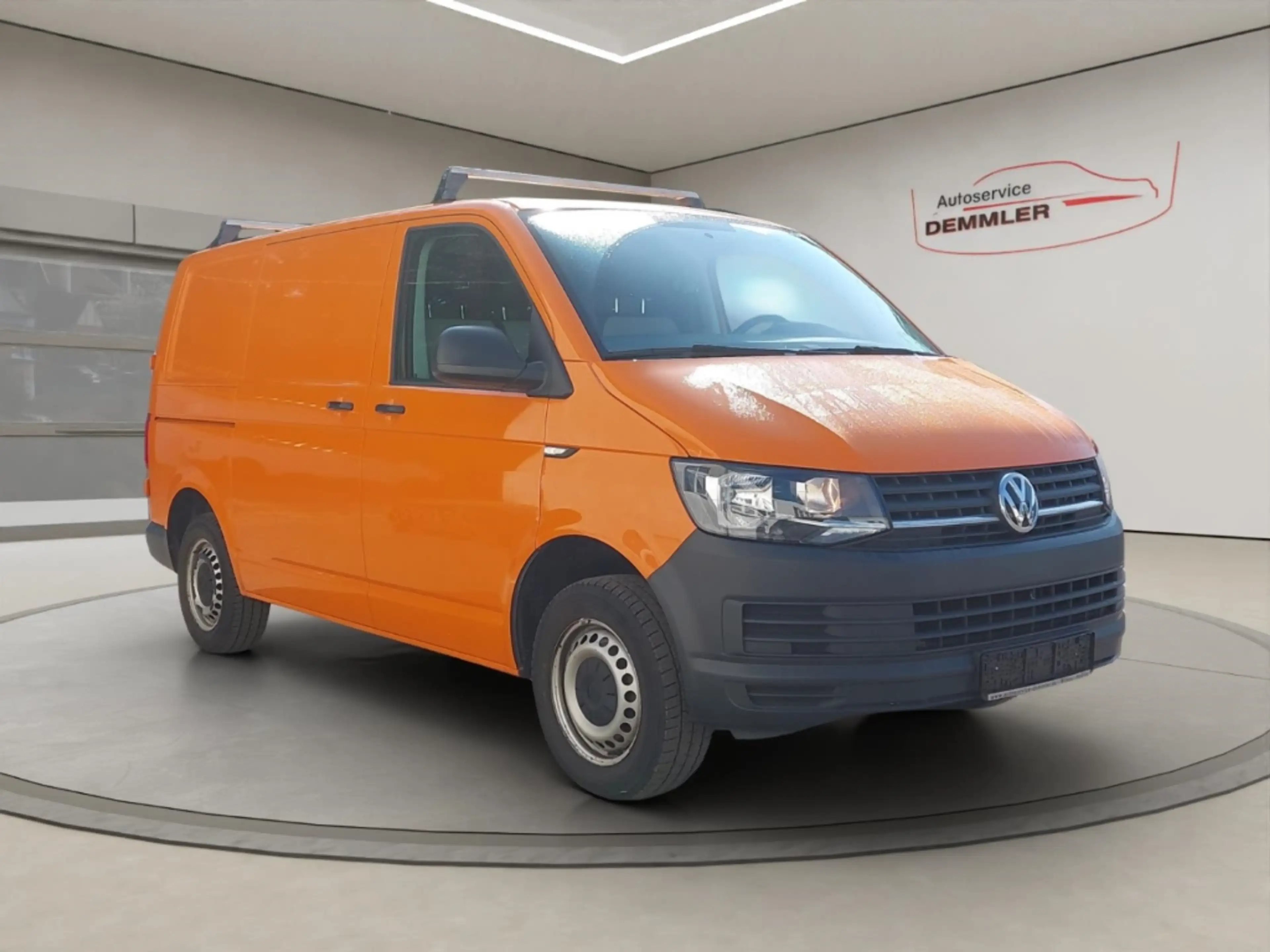 Volkswagen Transporter T6 ,AHK,Dachträger,PDC,el.Spiegel heizbar — photo 3