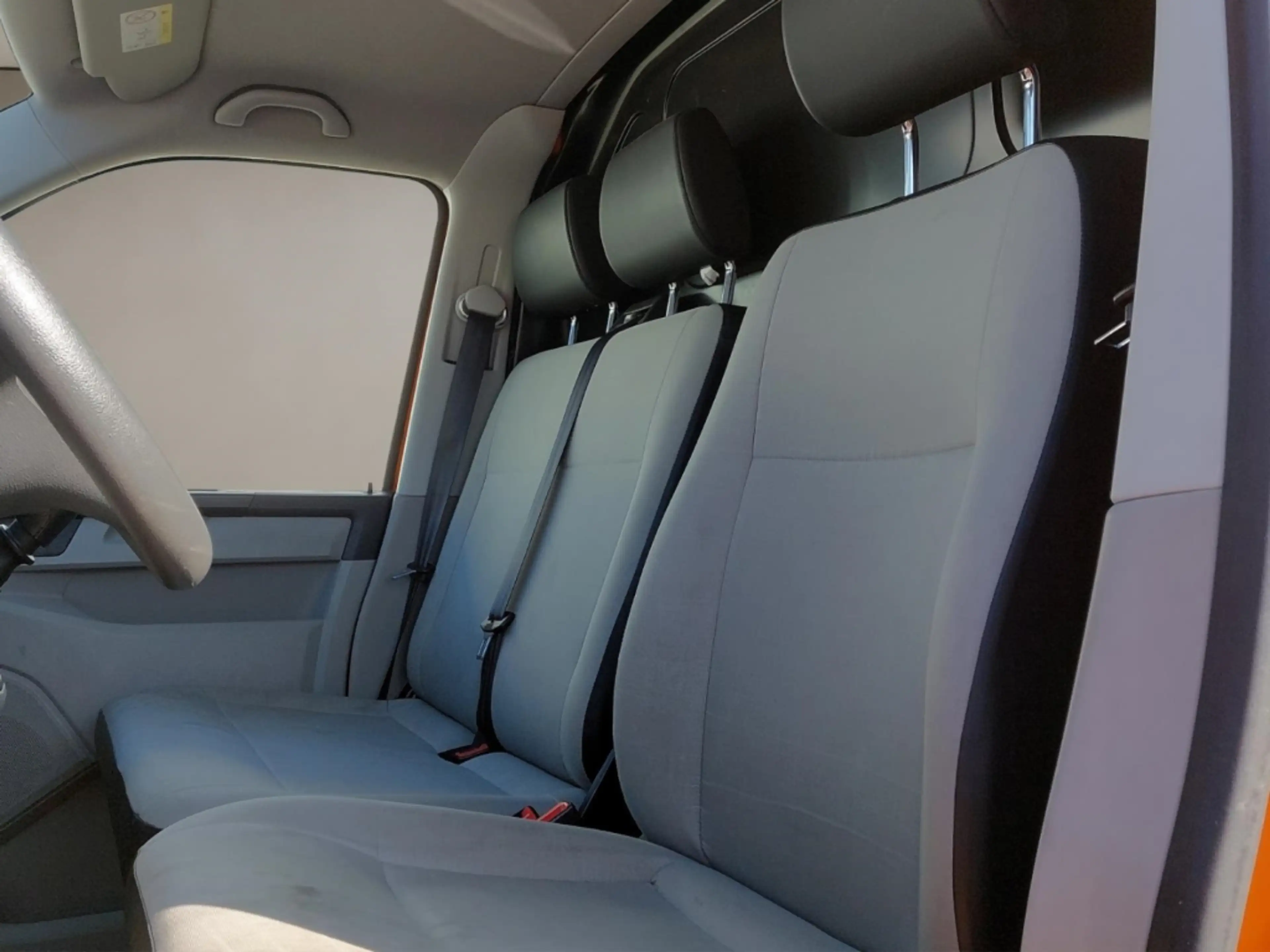 Volkswagen Transporter T6 ,AHK,Dachträger,PDC,el.Spiegel heizbar — photo 15