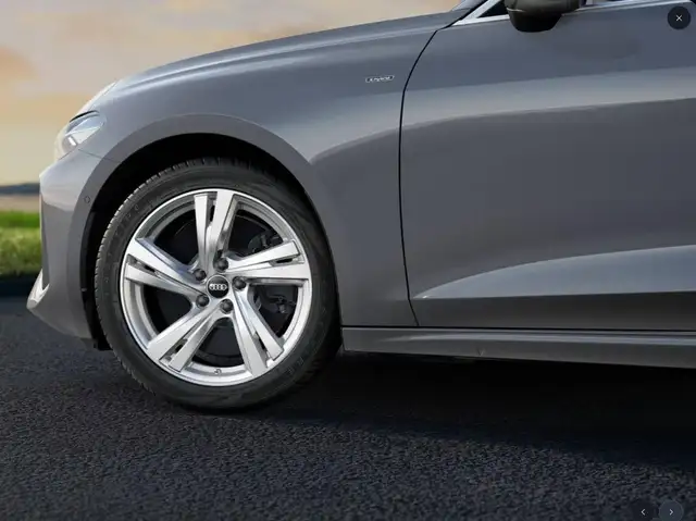 Audi A5 view 3
