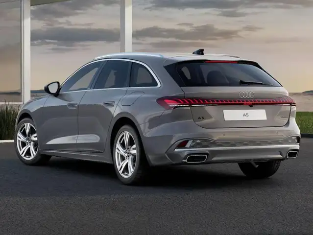 Audi A5 view 7