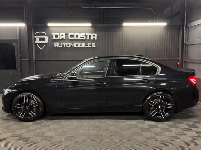 BMW 3 Series view 5