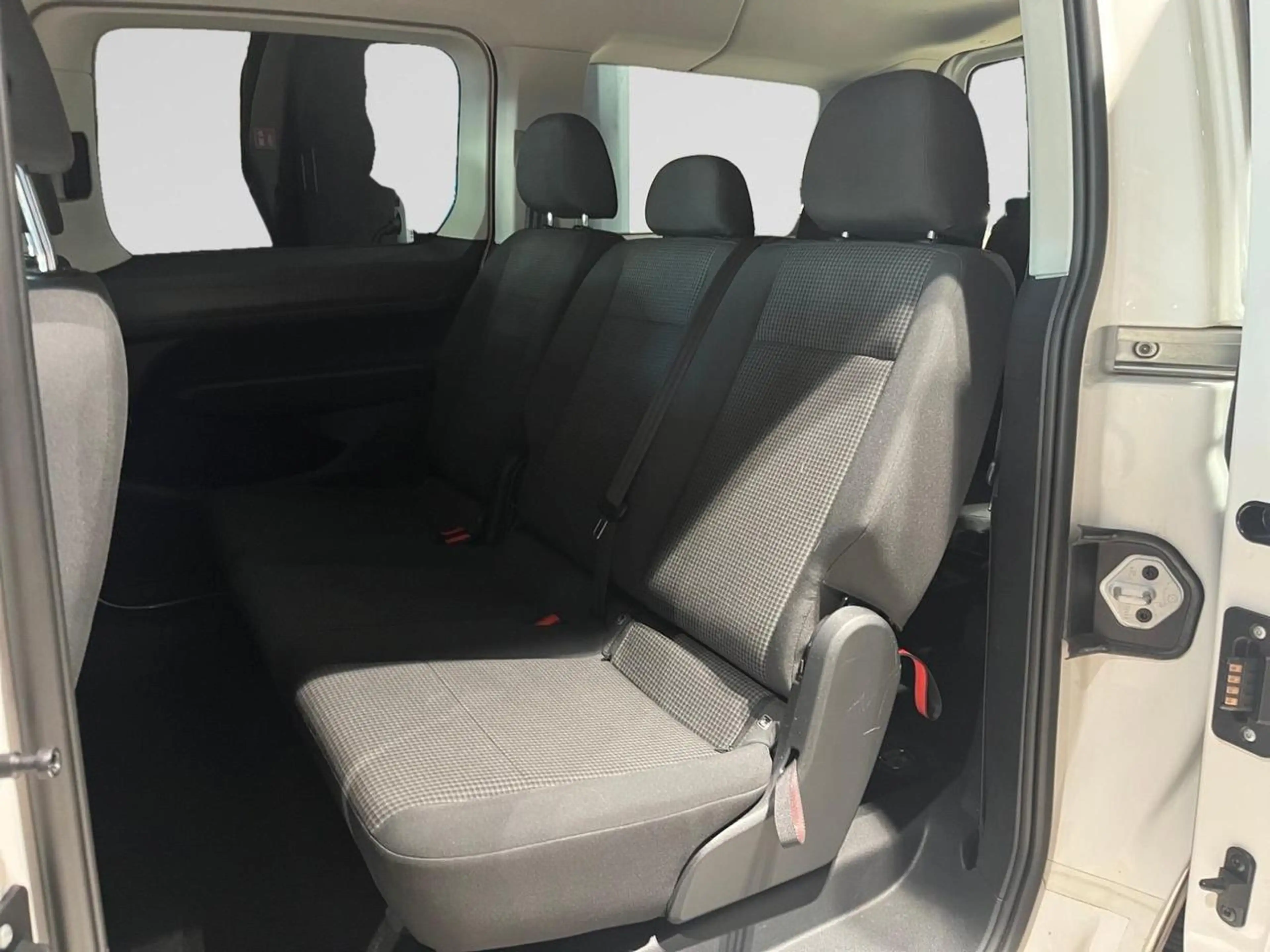 Volkswagen Caddy 1.5 TSI — photo 6