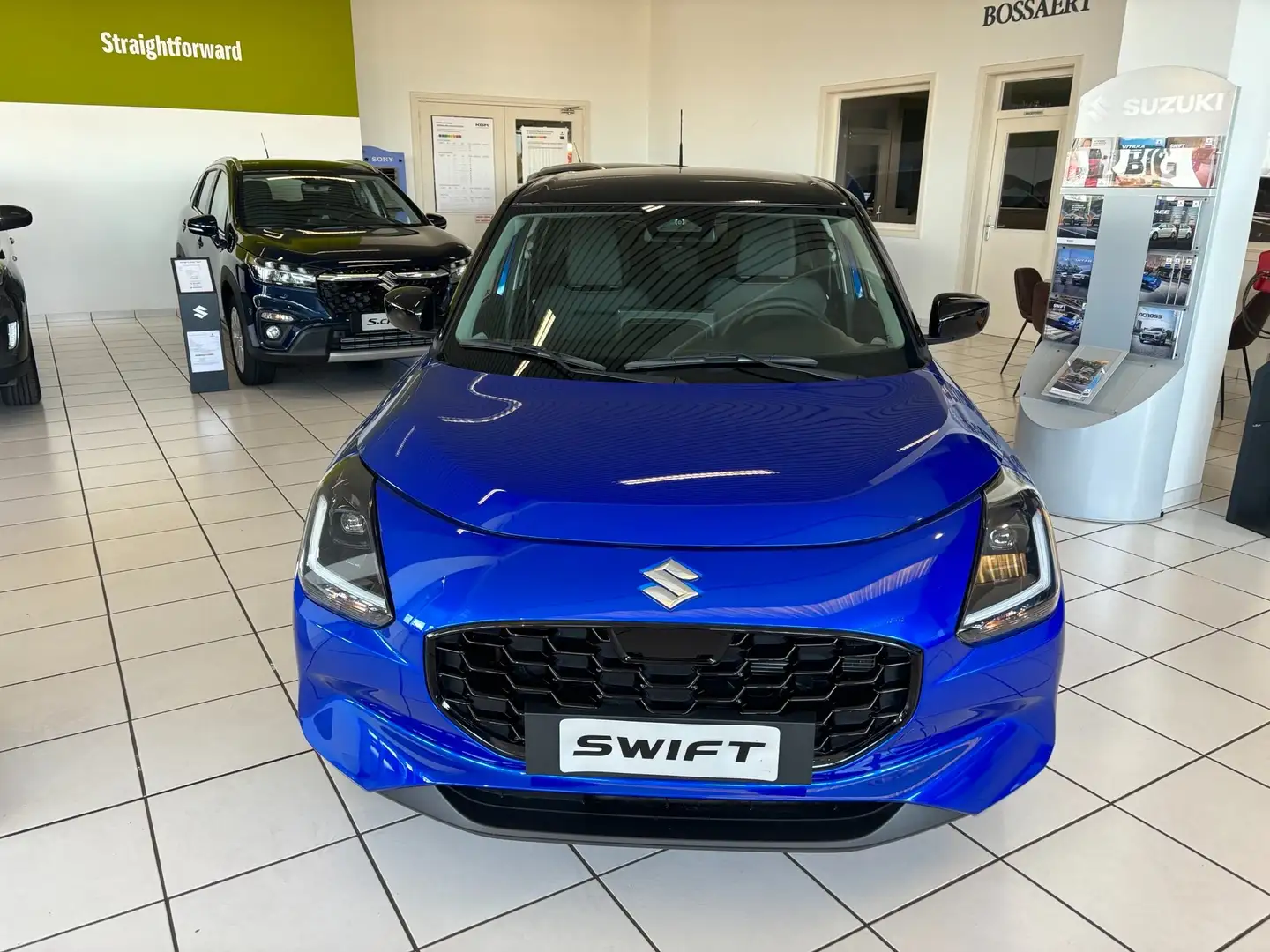 Suzuki Swift 1.2i - GL+ - Hybrid - Demowagen Blauw - 2