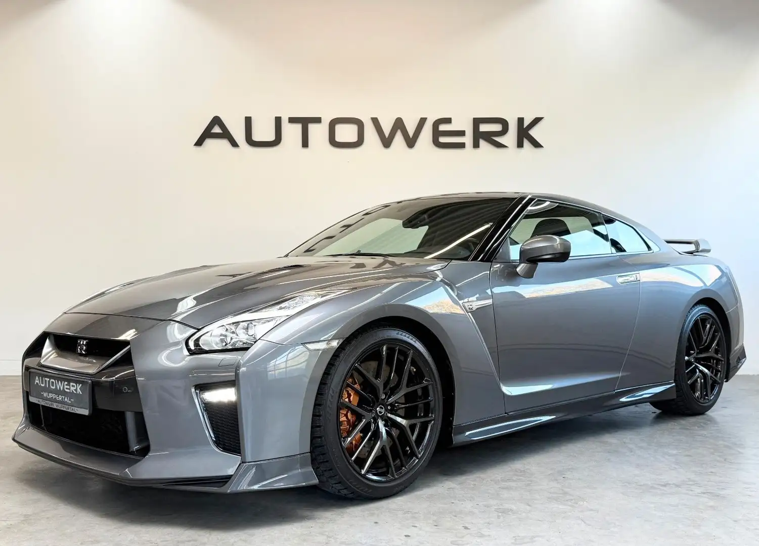 Nissan GT-R Prestige Edition*KAMERA*BOSE*BILSTEIN* Grau - 2
