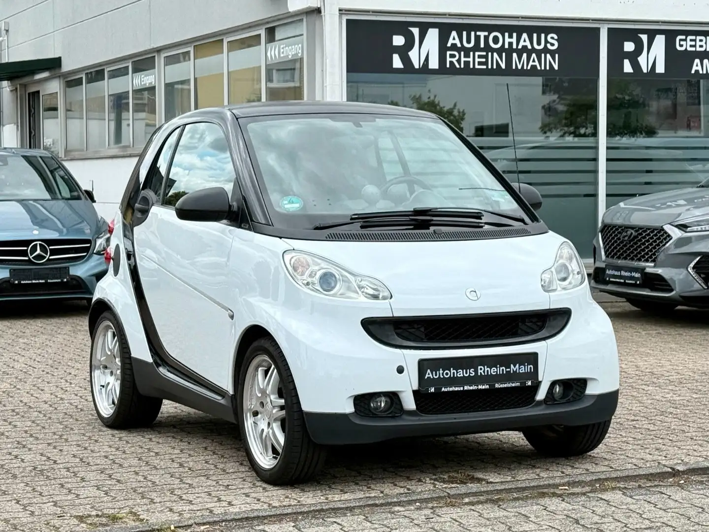smart forTwo fortwo Brabus 62kW*Aut.*Klima Schwarz - 1