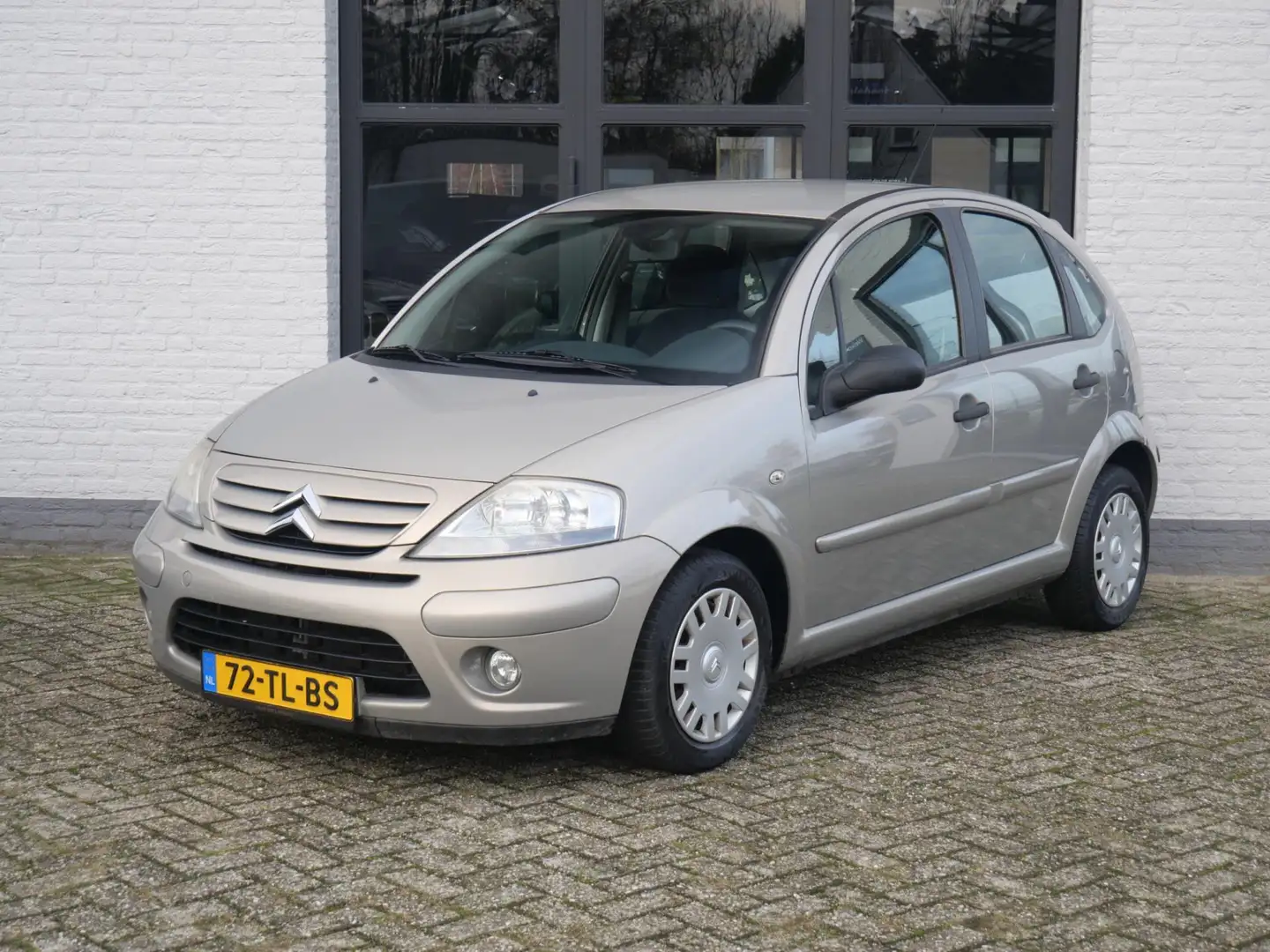 Citroen C3 1.4i Ambiance 87000km !!! Ecc Pdc Cruise Elektr. p Beige - 1