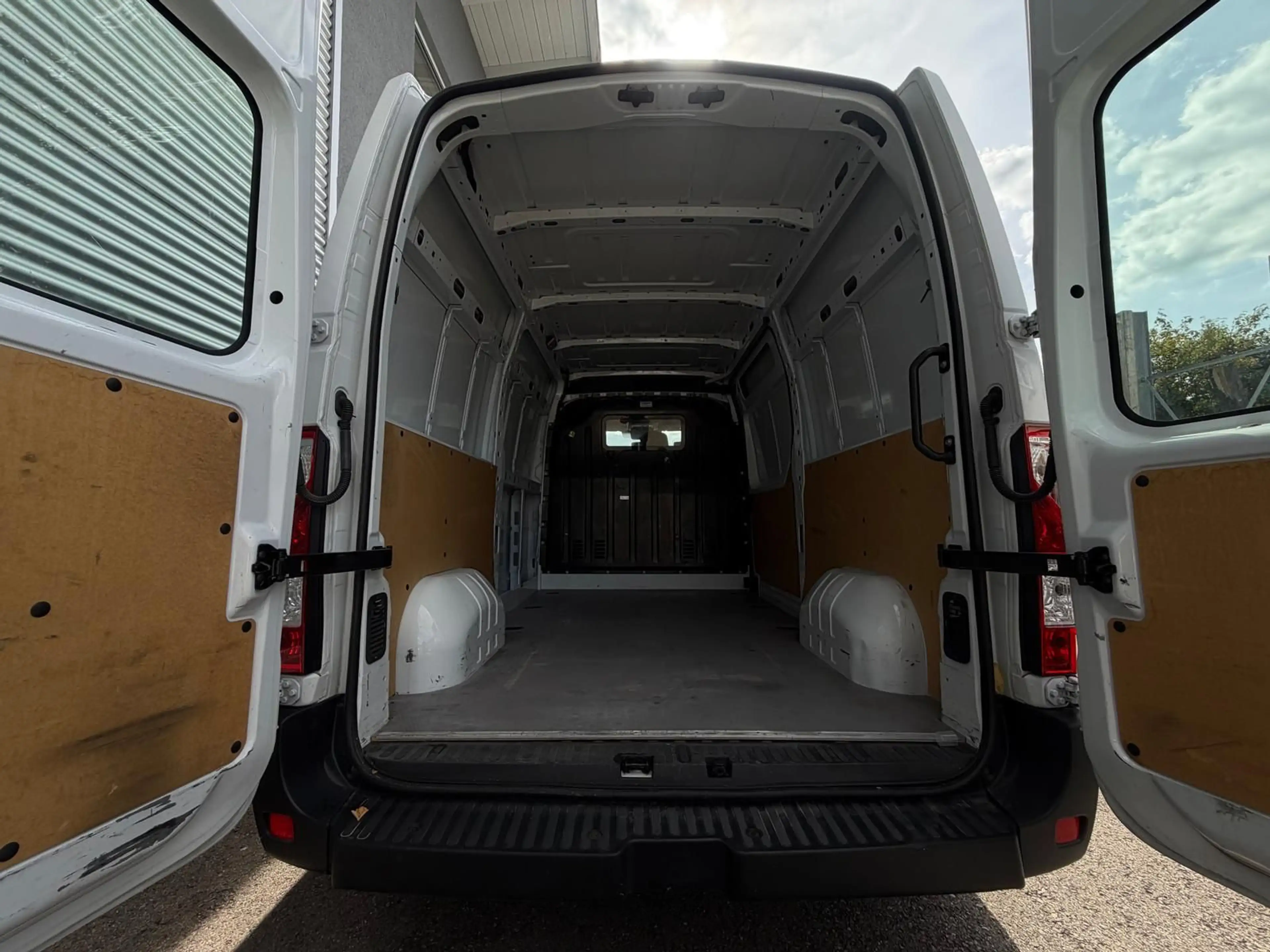 Opel Movano B Kasten HKa L2H2 3,5t/KLIMA/EURO.6/TOP/2 — photo 11