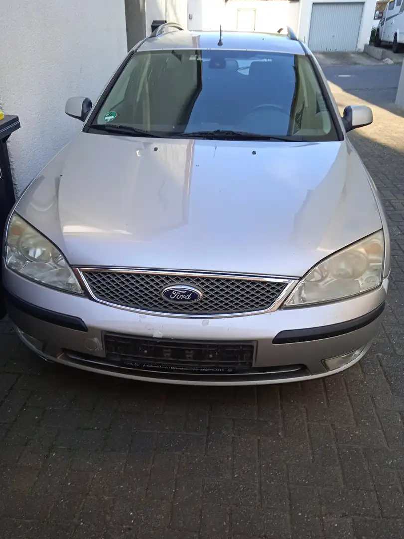 Ford Mondeo 1.8 Turnier Ghia X Grau - 2