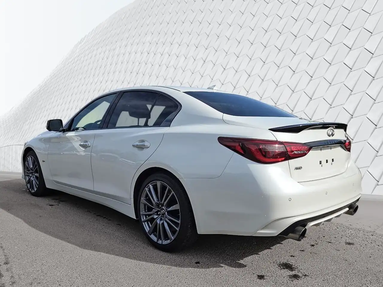Infiniti Q50 снимка Infiniti Q50