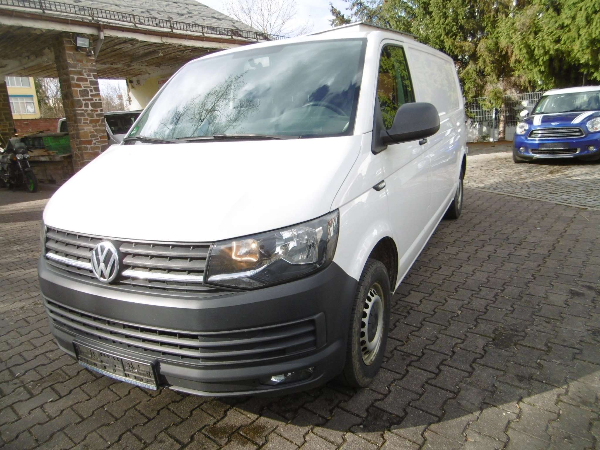 Second hand Volkswagen Transporter T6