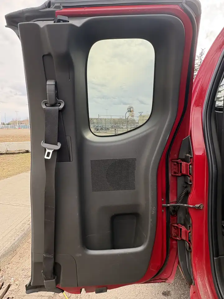 Nissan Frontier снимка Nissan Frontier