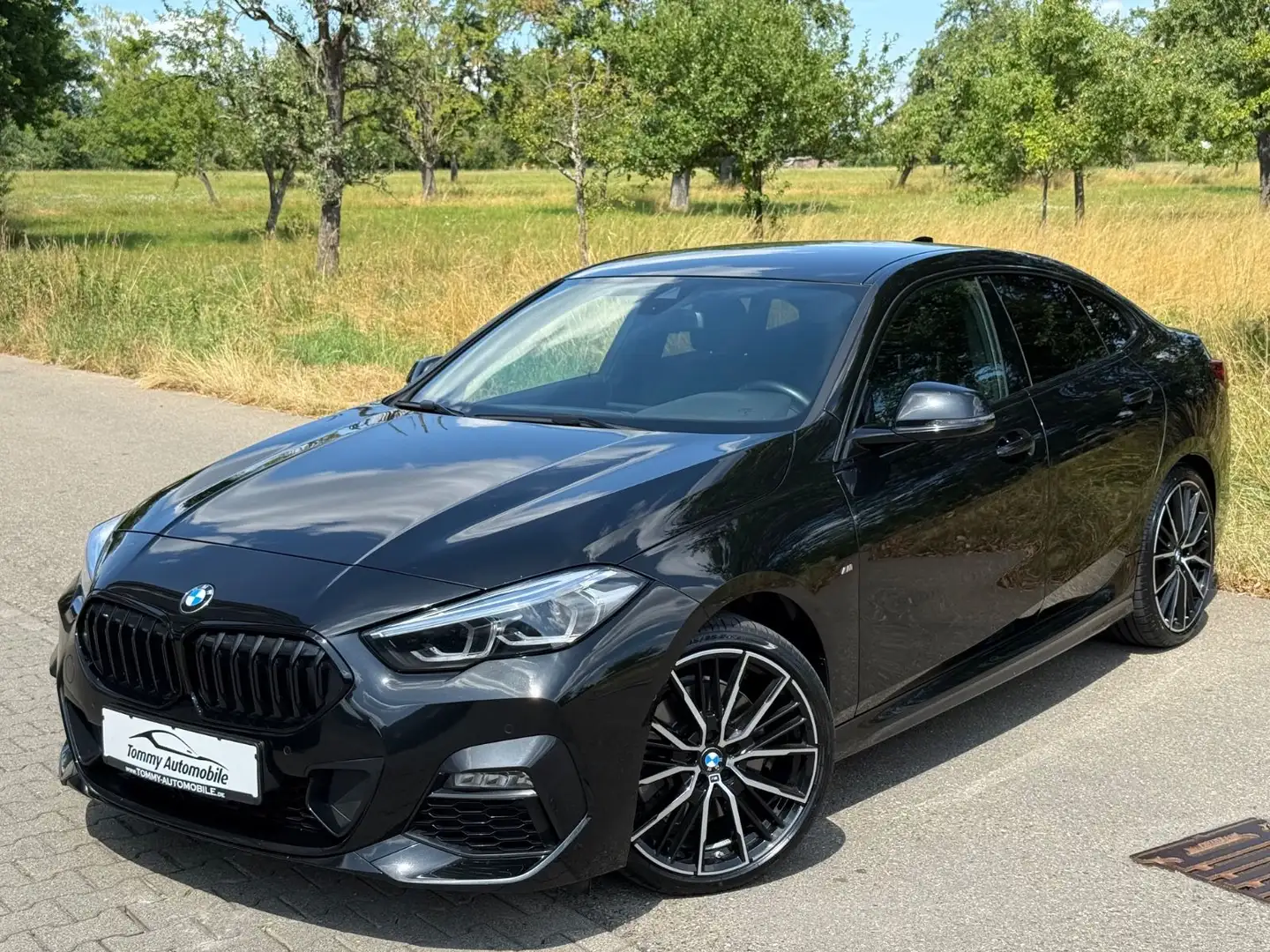 BMW 220d xDrive Gran Coupé M Sport LED H&K ACC 19" Noir - 1