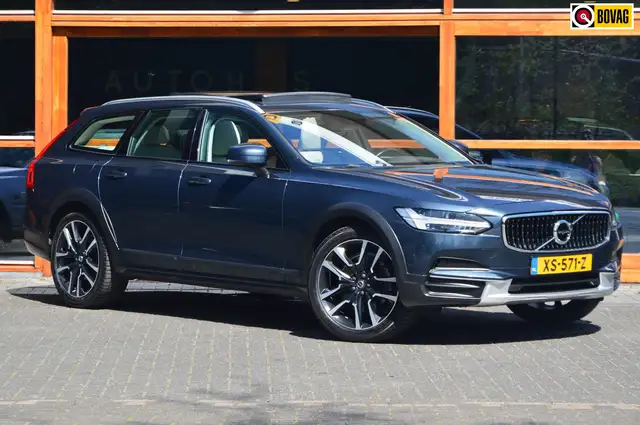 Volvo V90 Cross Country T5 AWD | Panoramadak | Trekhaak | Head-Up Display
