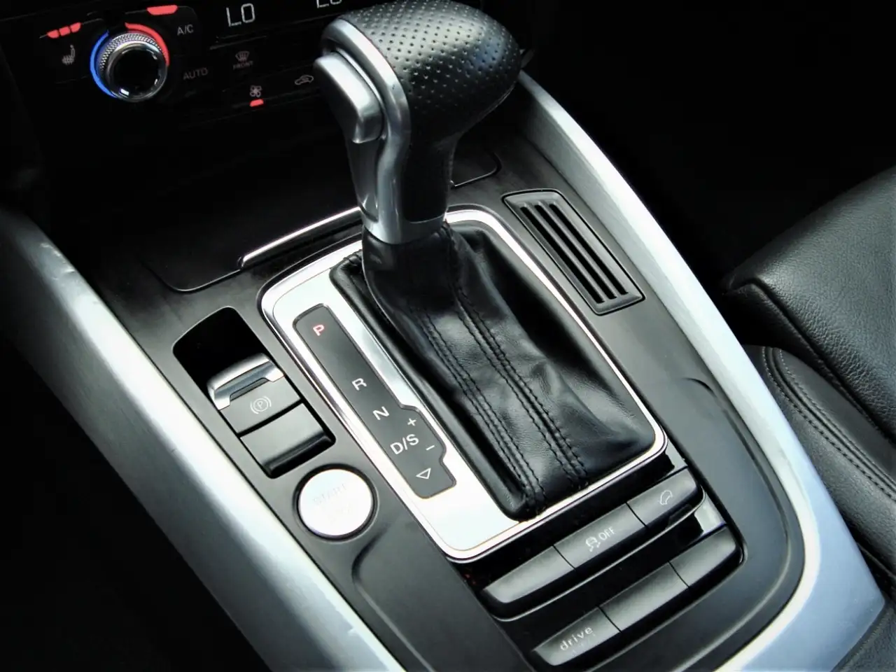 Audi Q5 photo Audi Q5