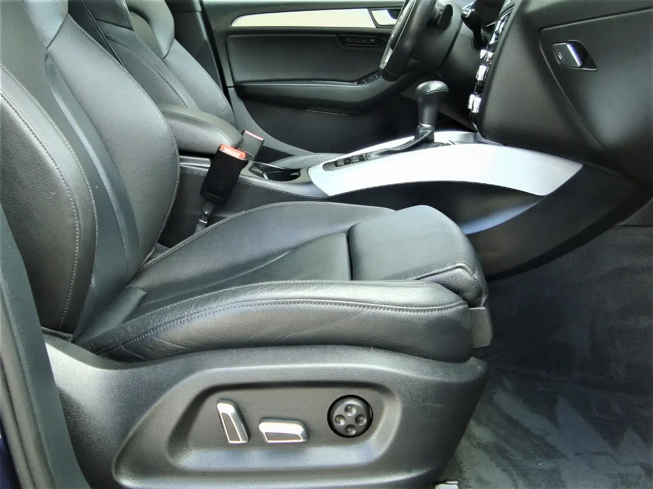 Audi Q5 photo Audi Q5