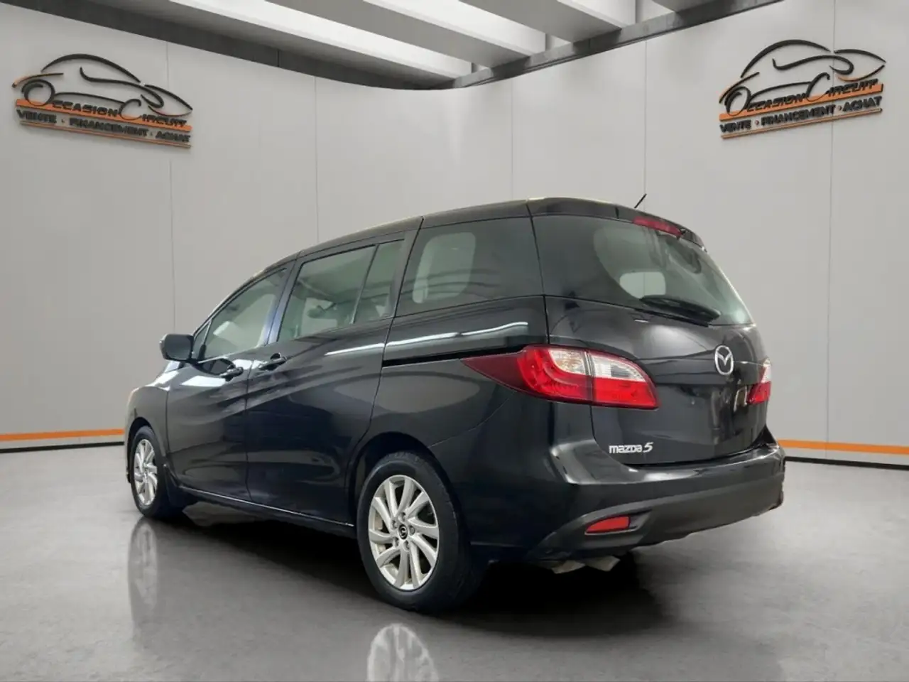 Mazda 5 снимка Mazda 5