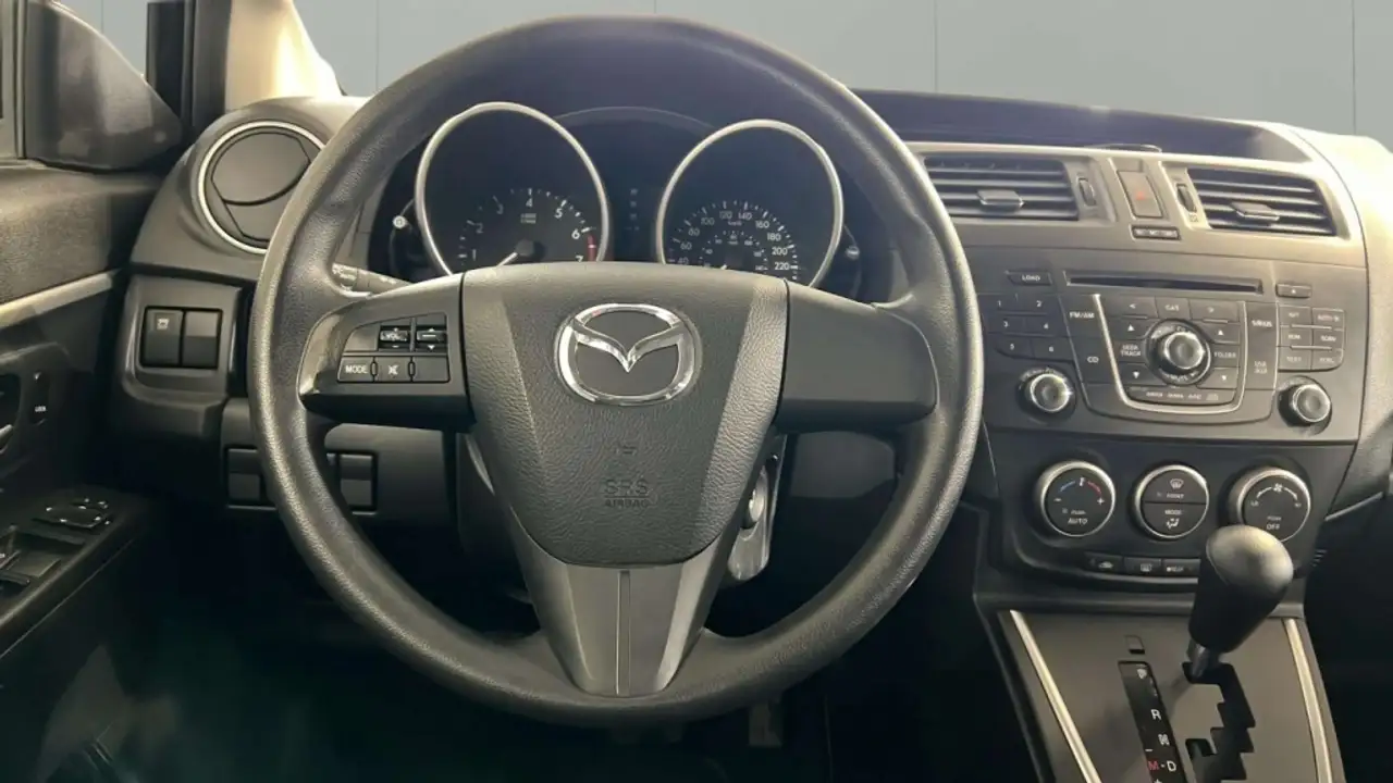 Mazda 5 снимка Mazda 5