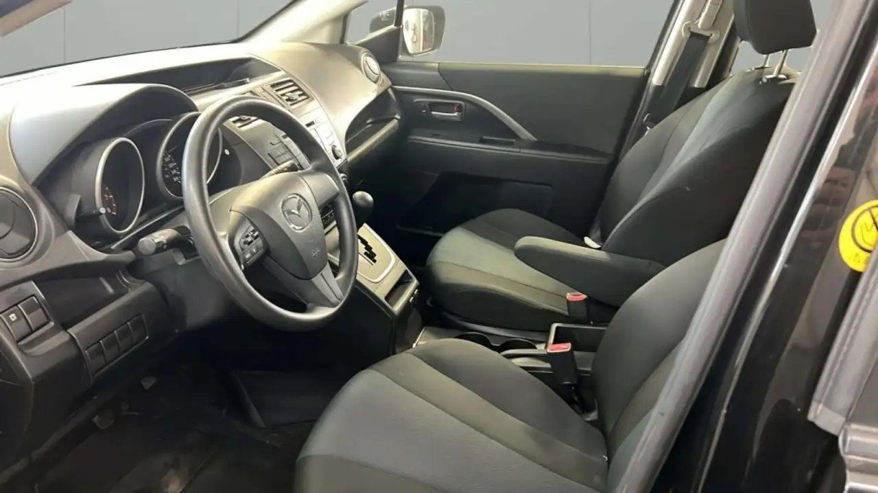 Mazda 5 снимка Mazda 5