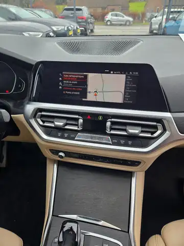 BMW 3 Series view 10