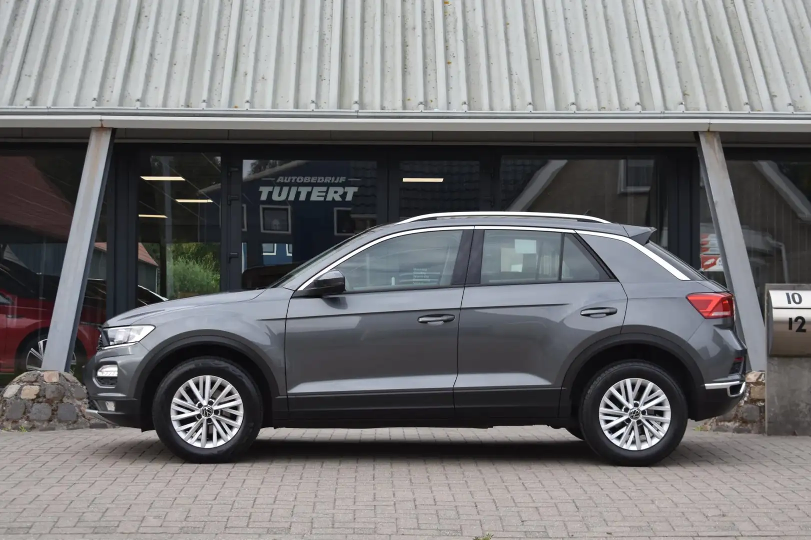 Volkswagen T-Roc 1.0 TSI | VIRTUAL COCKPIT | CAMERA | APPLE CARPLAY Grijs - 2