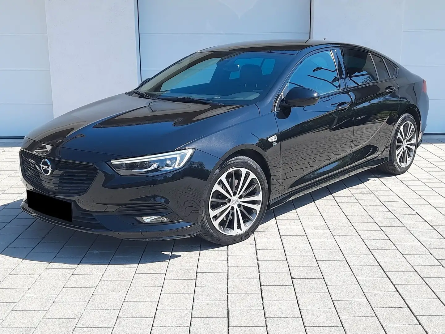 Opel Insignia B 4x4/OPC-Line/LED/360°/DigitalC/HuD Schwarz - 2