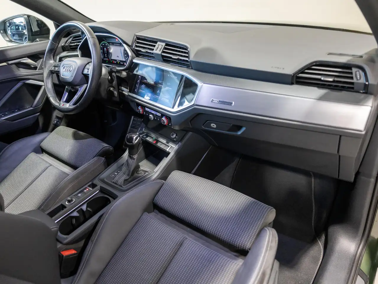 Audi Q3 Sportback 45 TFSI e S-Line Edition / 245pk / NAP /, миниатюра 8