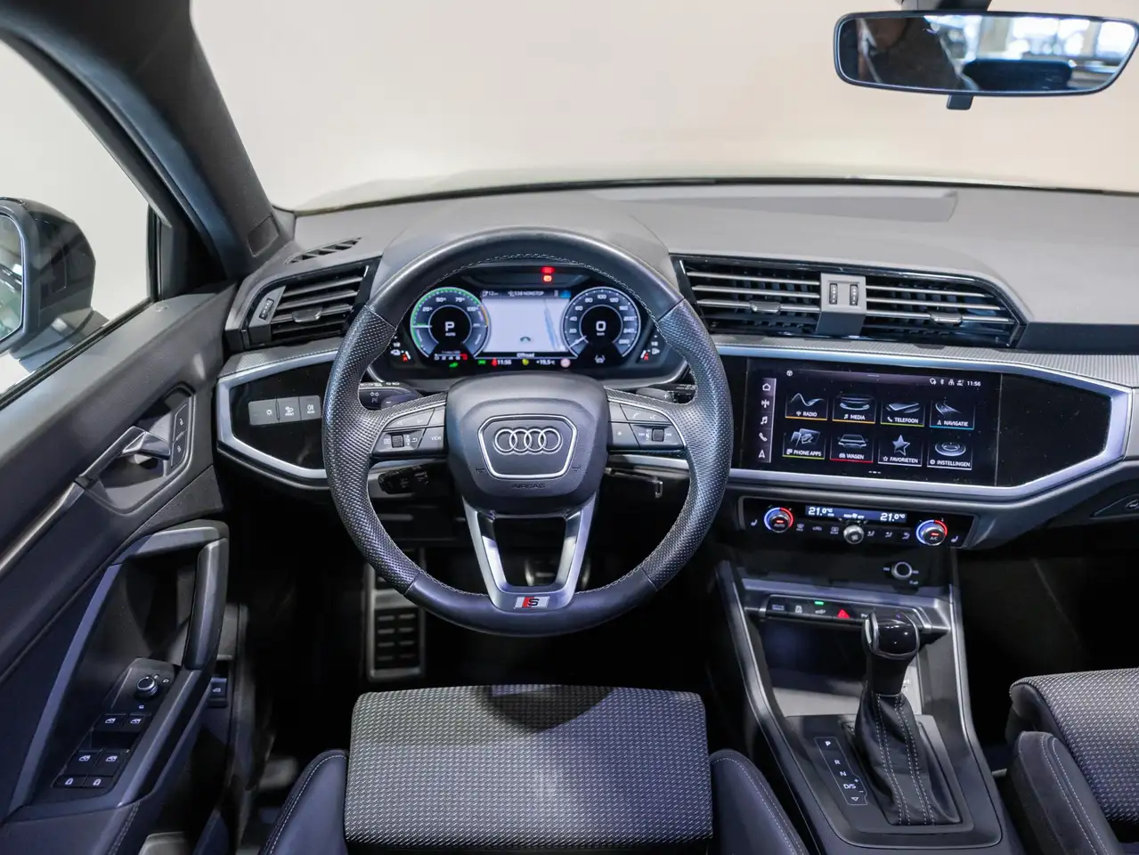 Audi Q3 Sportback 45 TFSI e S-Line Edition / 245pk / NAP /, миниатюра 27