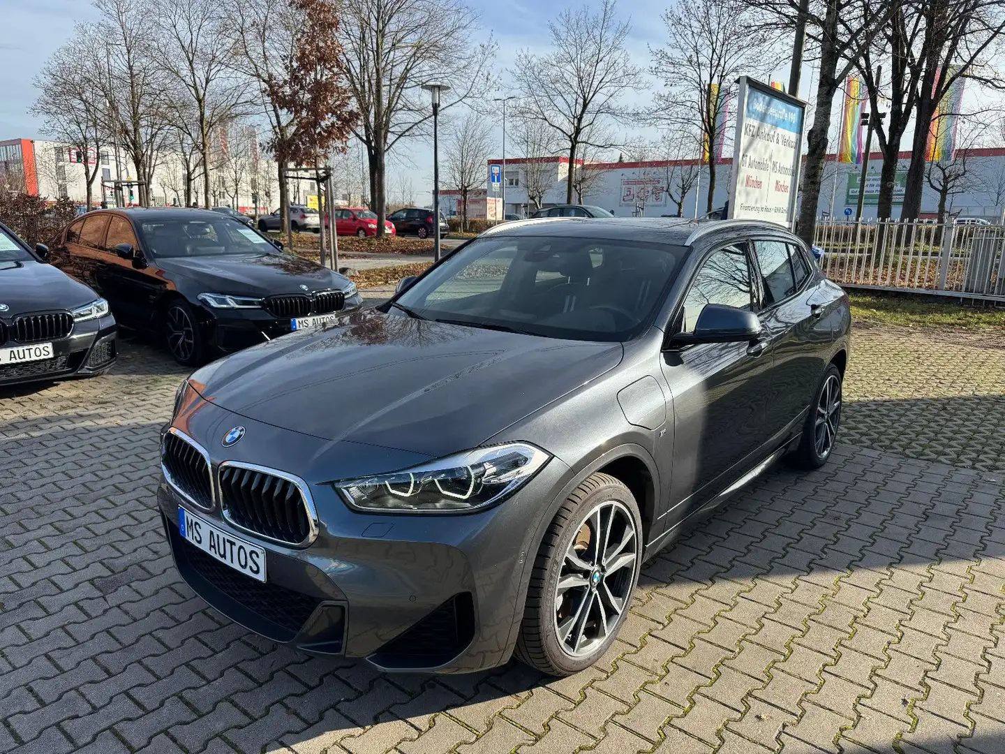 BMW X2 xDrive 25 e MSport*Panorama*Kamera*ACC*NaviP Gris - 1