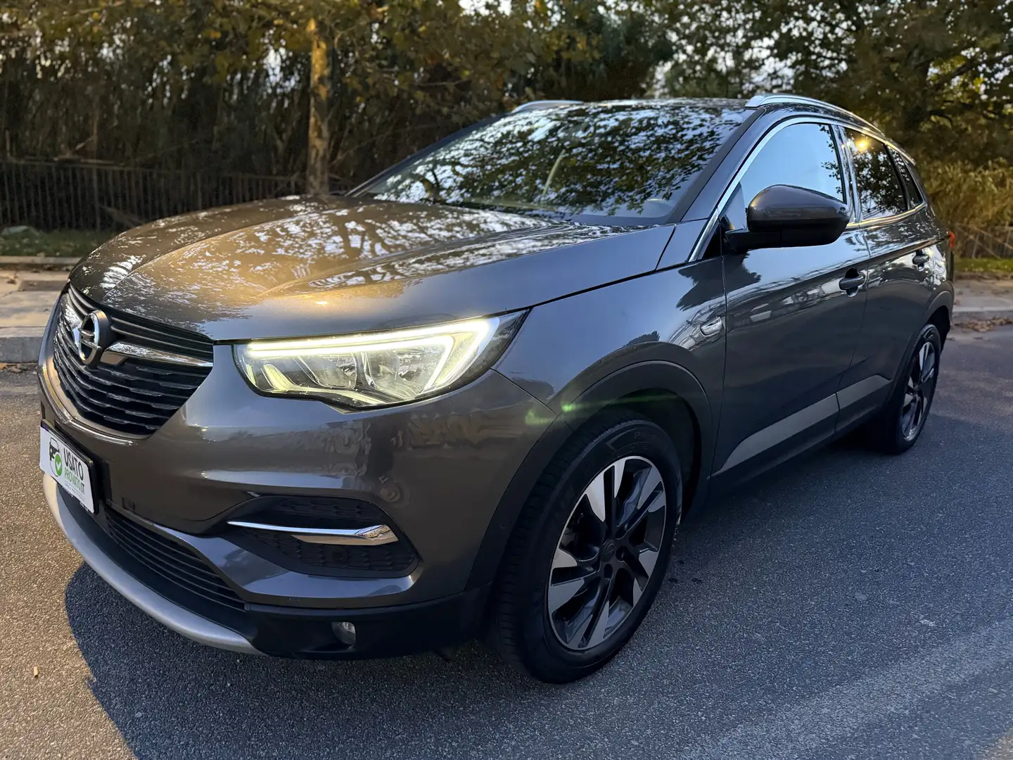 Opel Grandland X 1.2 131cv E6 Innovation Full Optional Garanzia 12m Grijs - 1