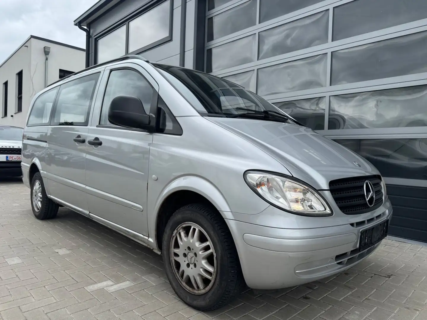 Mercedes-Benz Vito Kasten 115 CDI lang 1. HAND Silber - 1