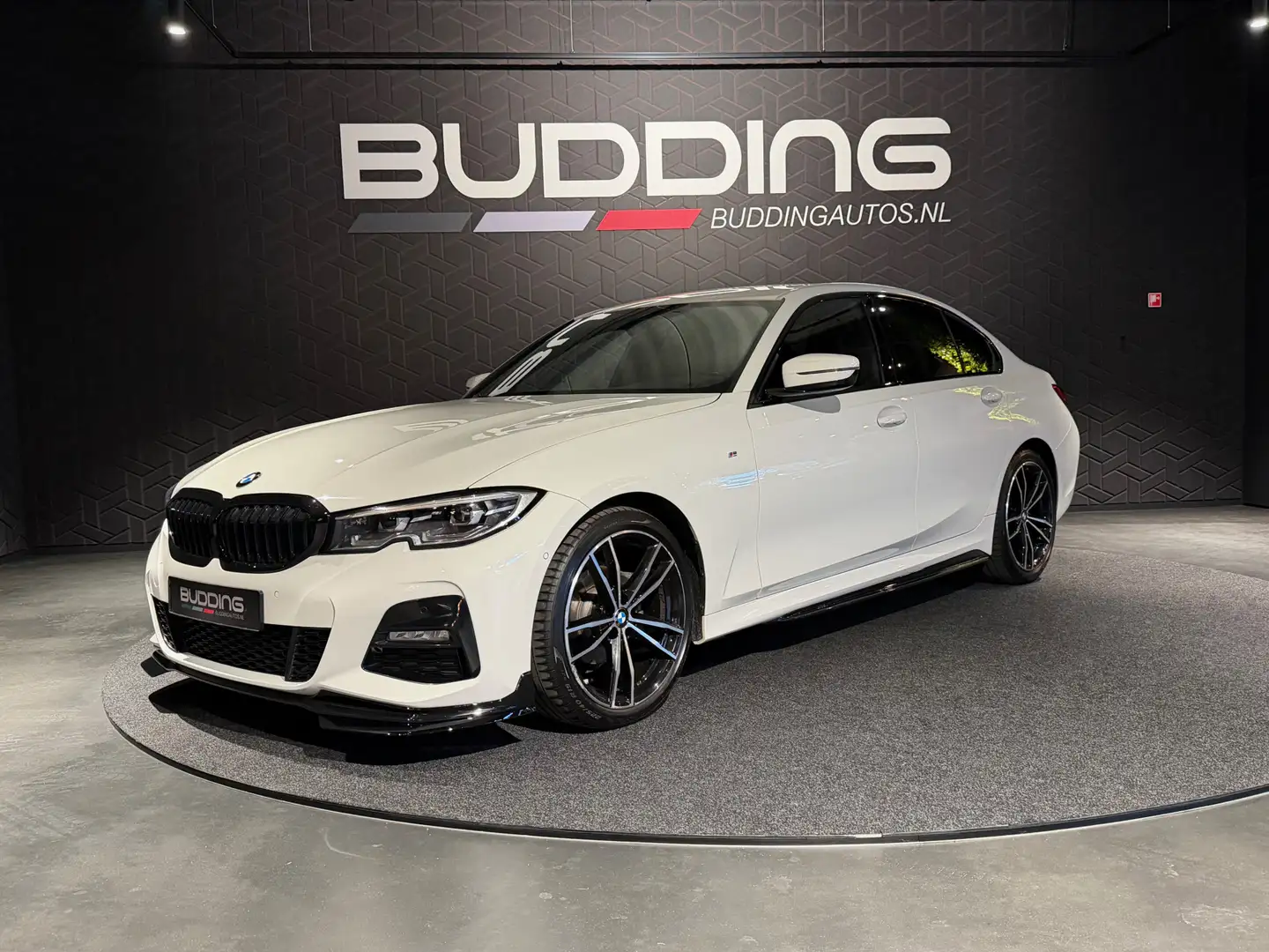 BMW 318 3-serie 318i High Exe Edition | M-performance | Le Blanc - 1