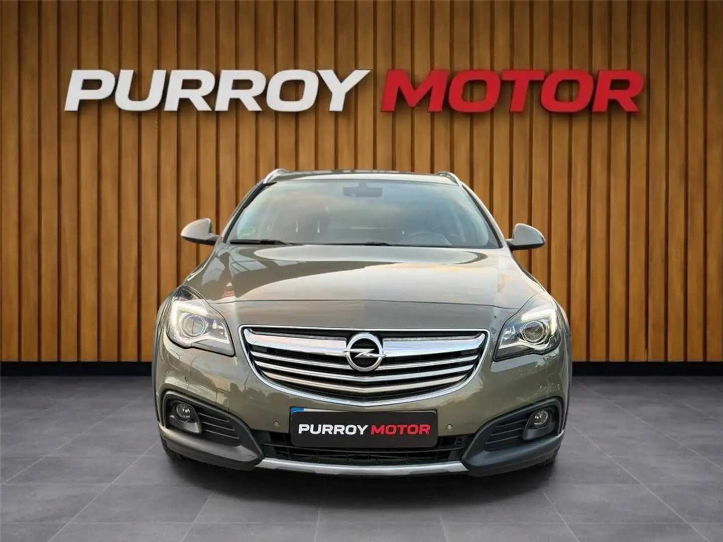 Opel Insignia ST 2.0 CDTI S&S 4x4 170 Country Tourer Verde - 2