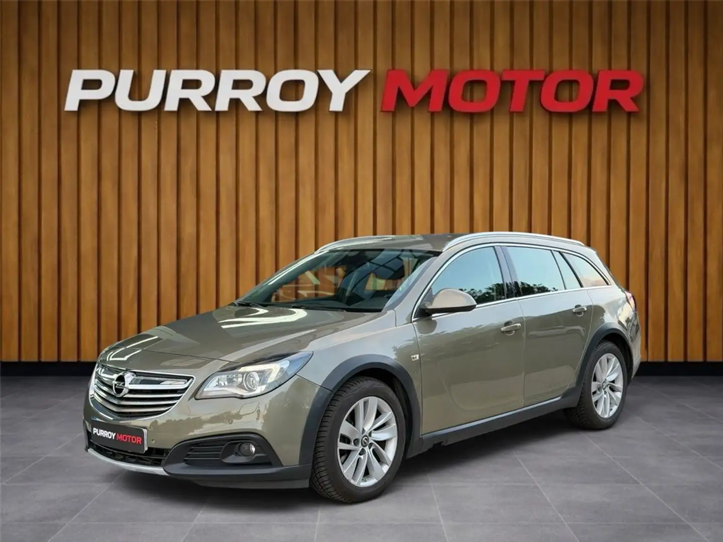 Opel Insignia ST 2.0 CDTI S&S 4x4 170 Country Tourer Verde - 1