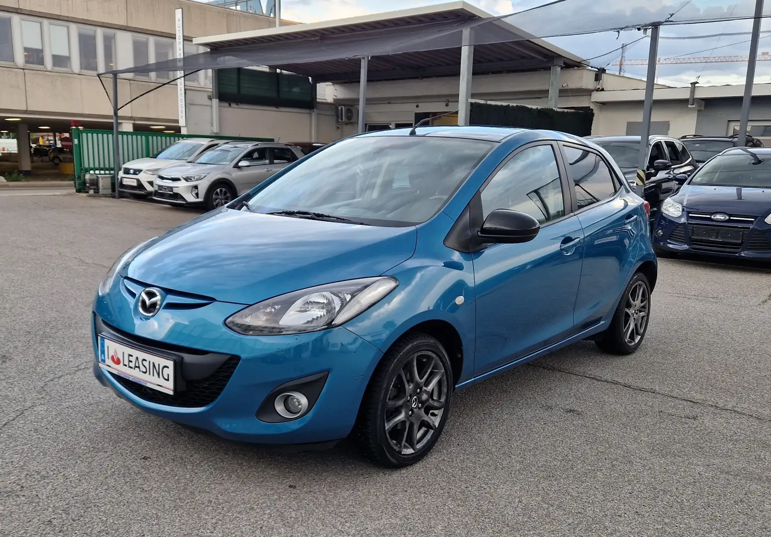 Mazda 2 1,3i Takumi II Blau - 1